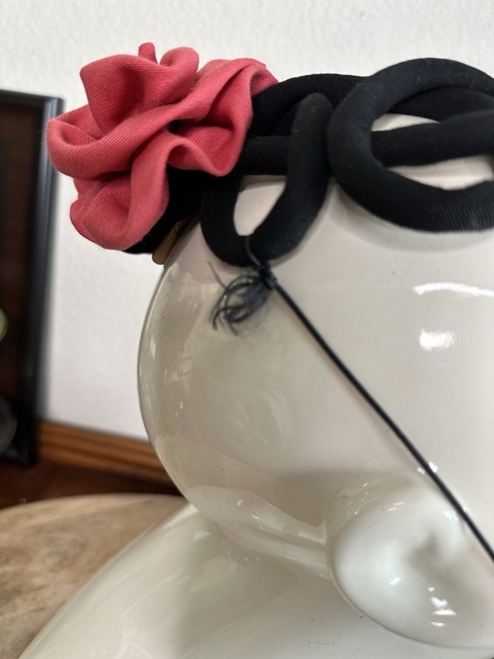 Fascinator Hat Red Rose & Black Knot Detail Vintage 50s main image 5